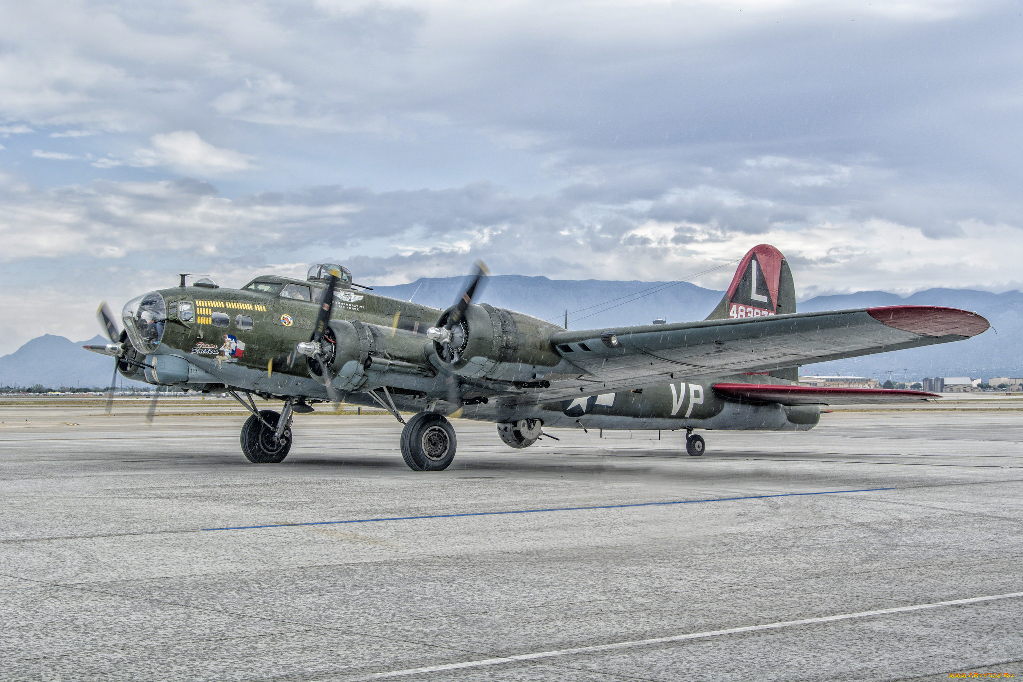 b-17g texas raiders, ,  , 
